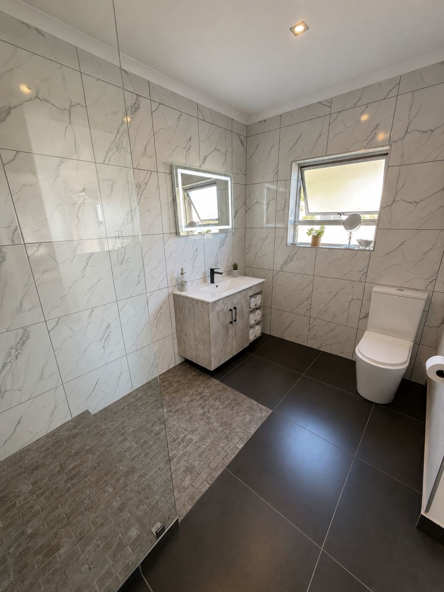 3 Bedroom Property for Sale in Mountainside Western Cape